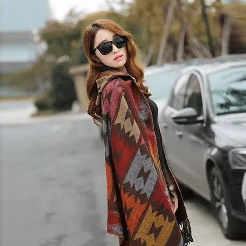 Europe and the United States autumn and winter new retro national wind hooded cape shawl bohemian tourism horn buckle shawl