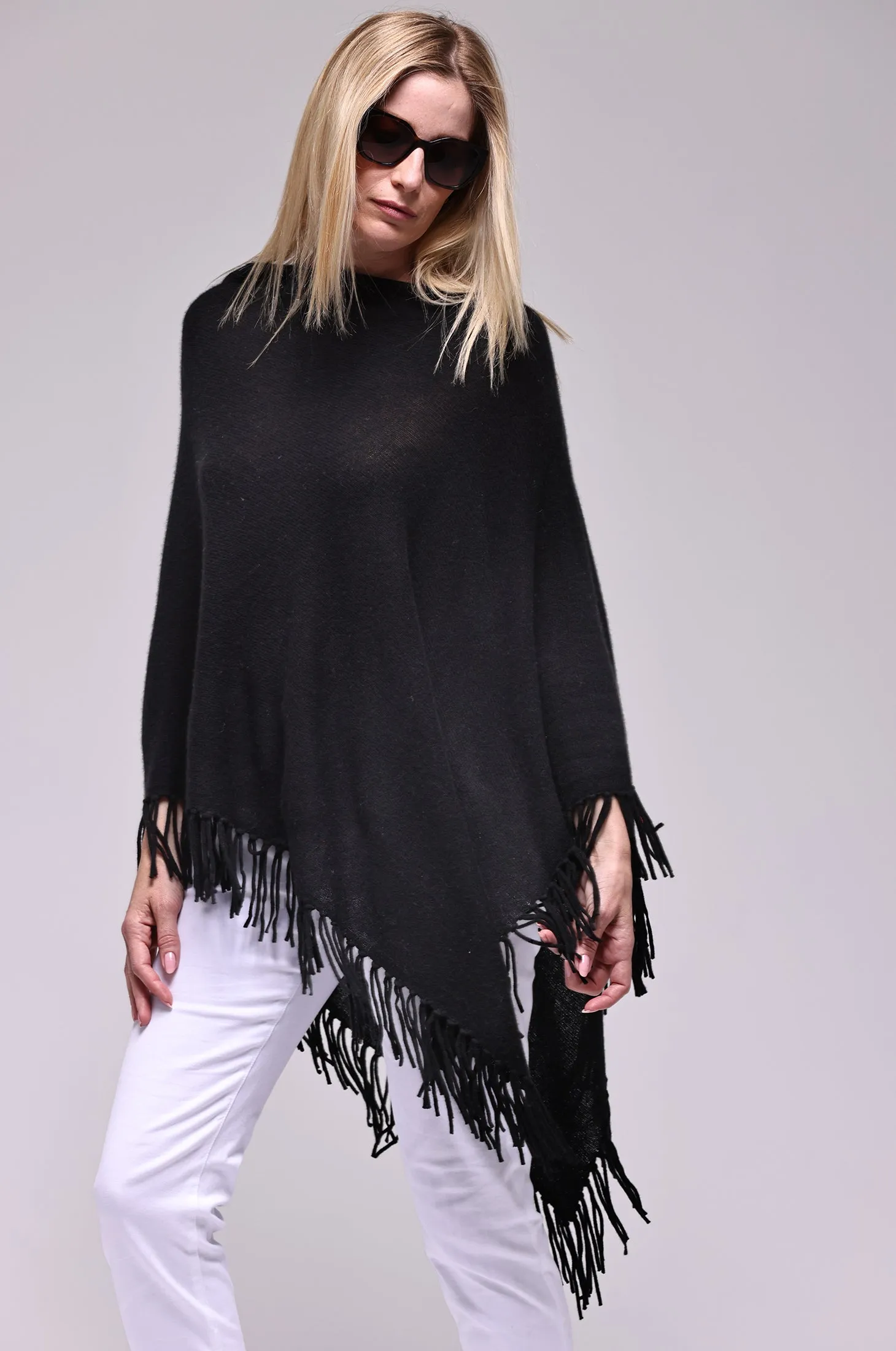 FRINGE RUANA