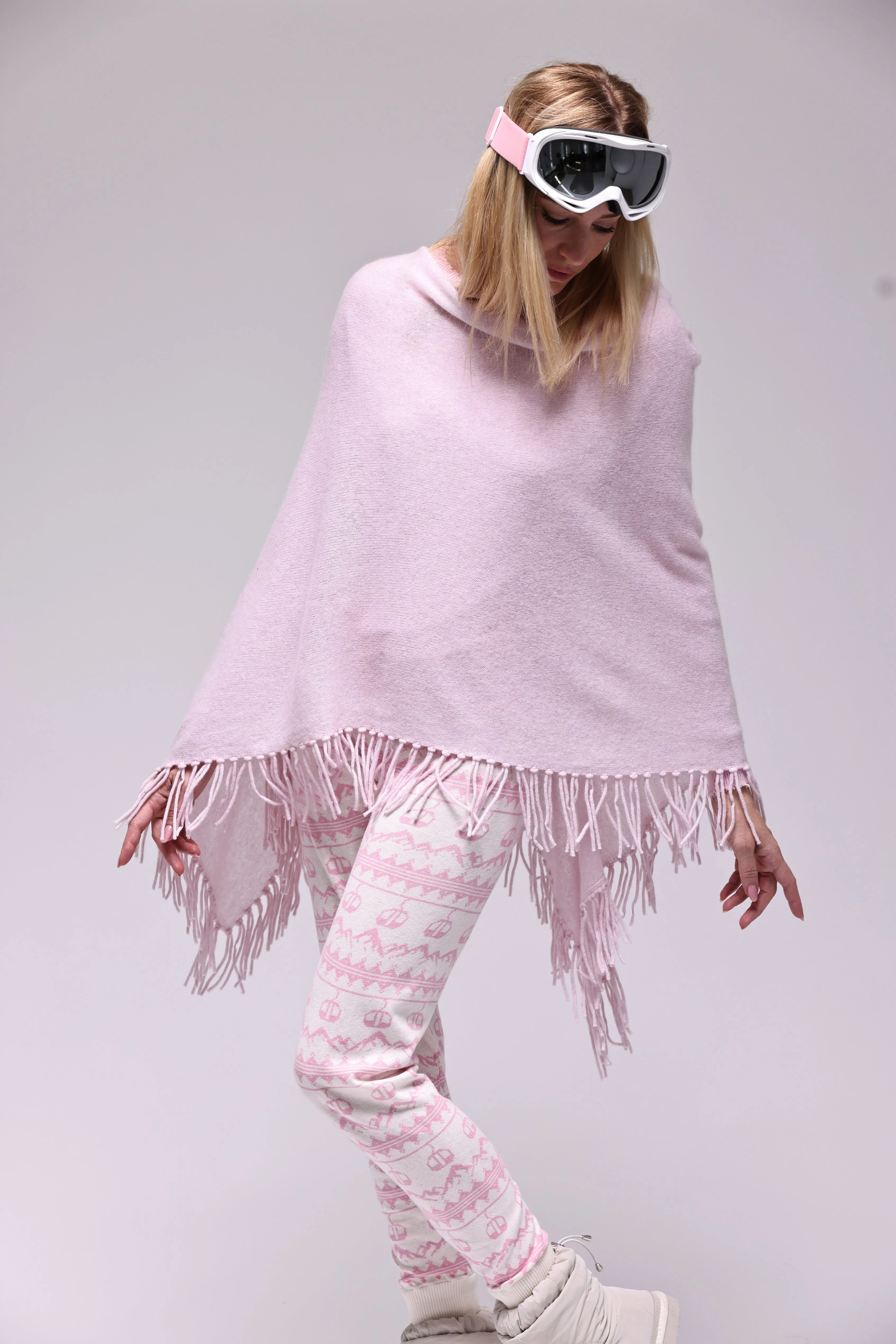 FRINGE RUANA