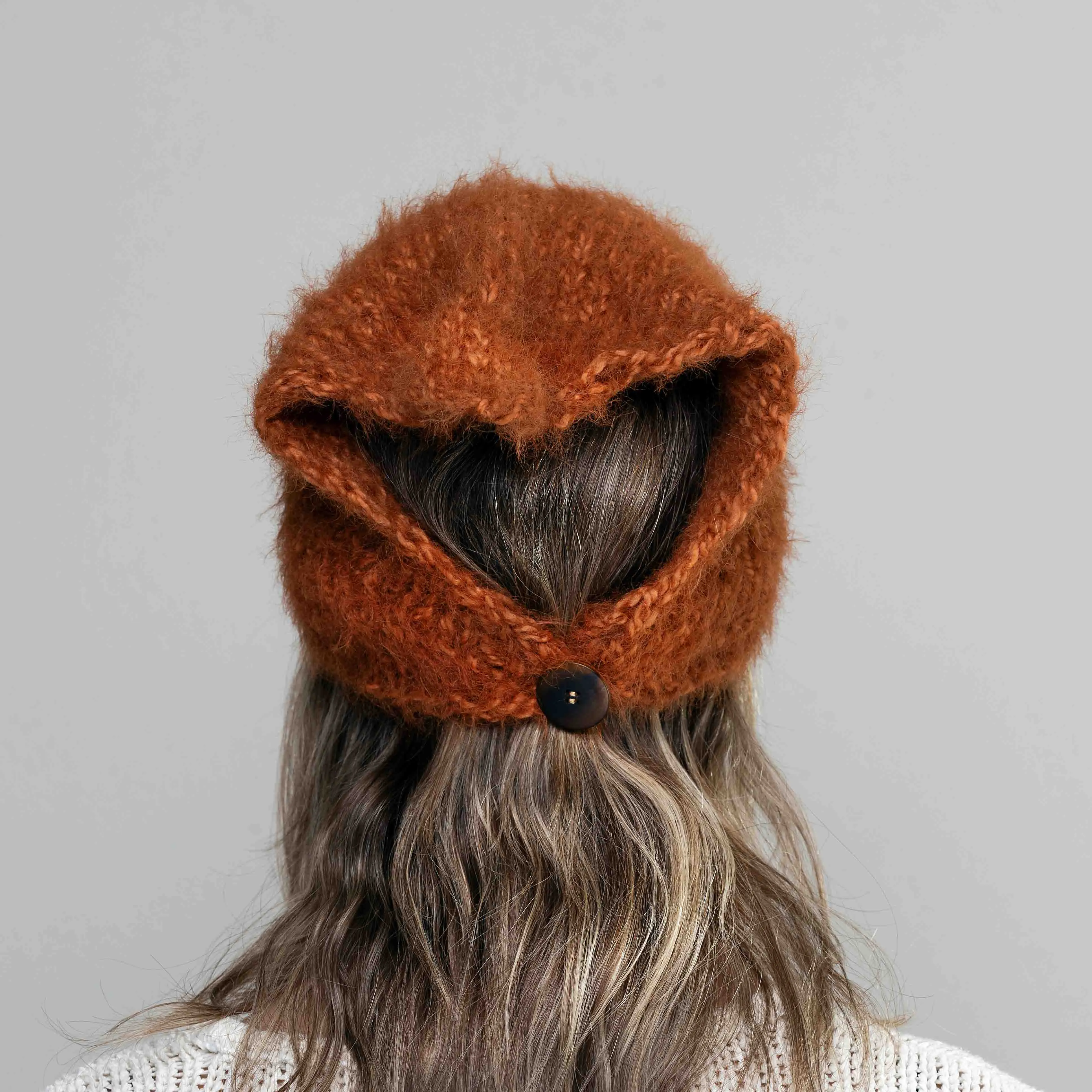 Ginger-Knit Head Scarf Merino Wool, Neck Warmer, Warm Ginger Brown Headscarf, Hand Knit Kerchief, Triangle HeadBand