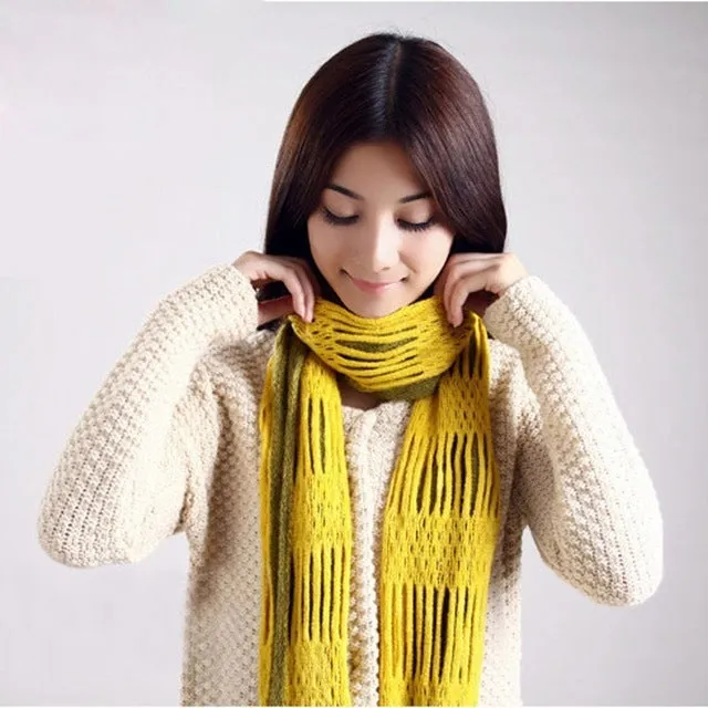 Knitted Loop Tassels Scarf