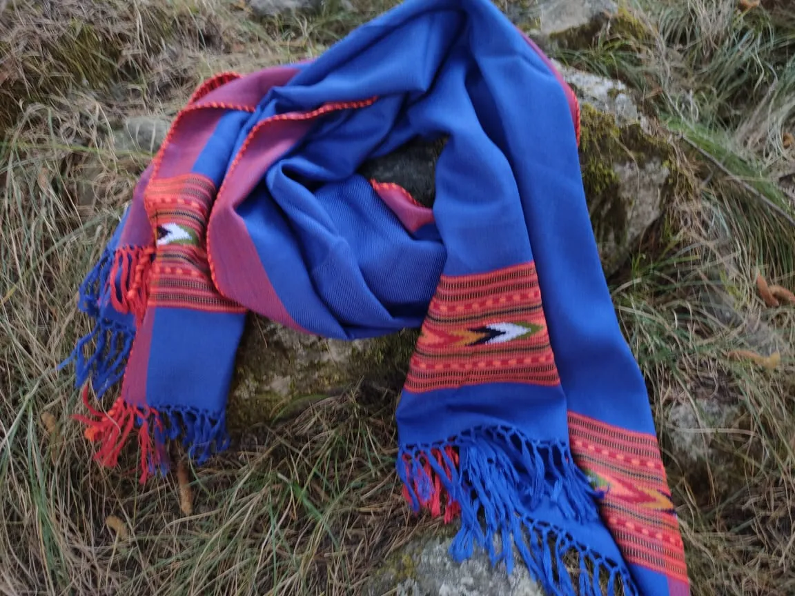 Wool scarf / stole