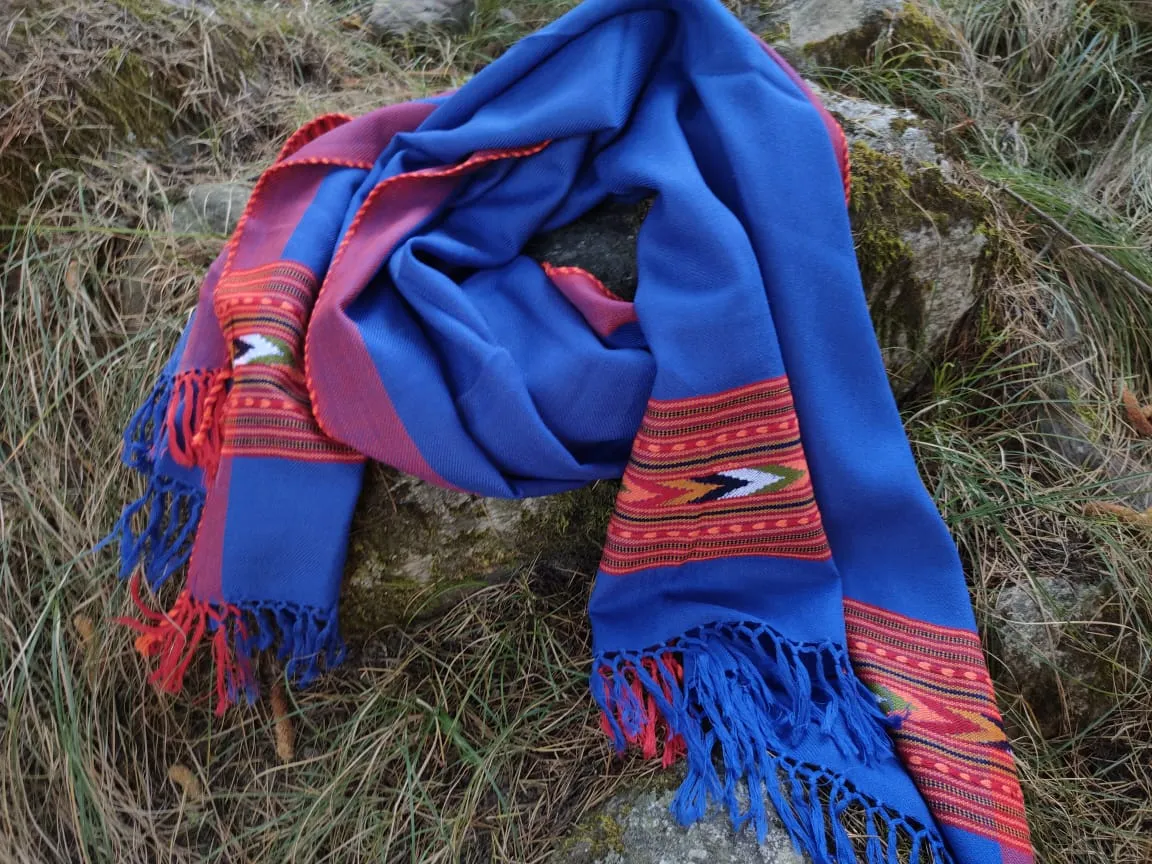 Wool scarf / stole